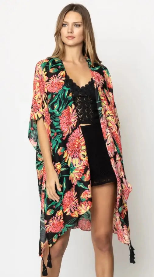 Preorder: All Over Floral Print Kimono In Two Colors Womens