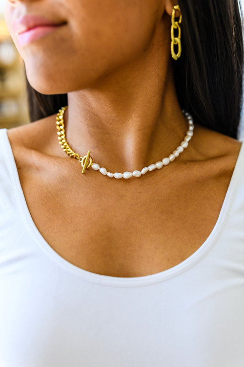 Pearl Moments Necklace Womens