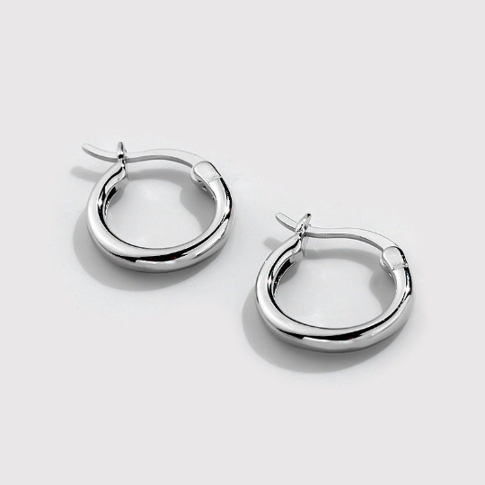 Simple Minimalist Hoop Earrings in 925 Sterling Silver: Silver / L