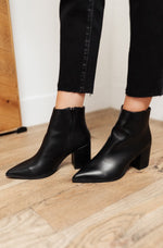 Amari Ankle Boots In Black Womens