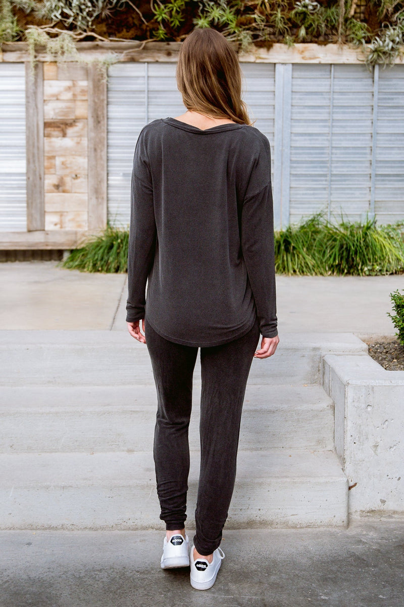 Essential Lounge Top In Black Lava Womens