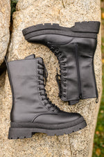 Fresh Feels Combat Boots In Black Womens