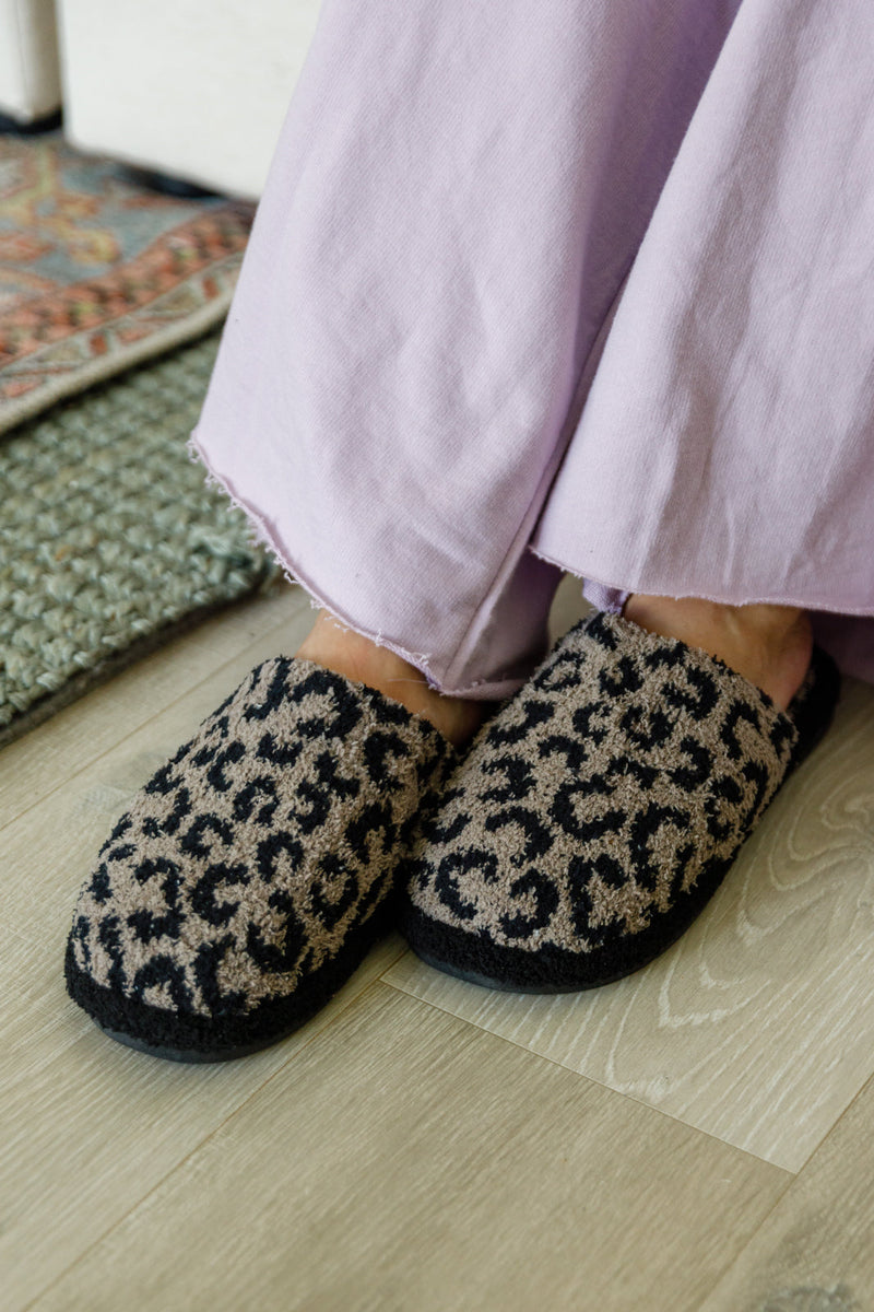 Fuzziest Feet Animal Print Slippers In Mocha Womens