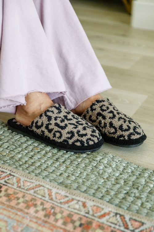Fuzziest Feet Animal Print Slippers In Mocha Womens