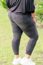 Sideline Sleek Judy Blue Skinnies