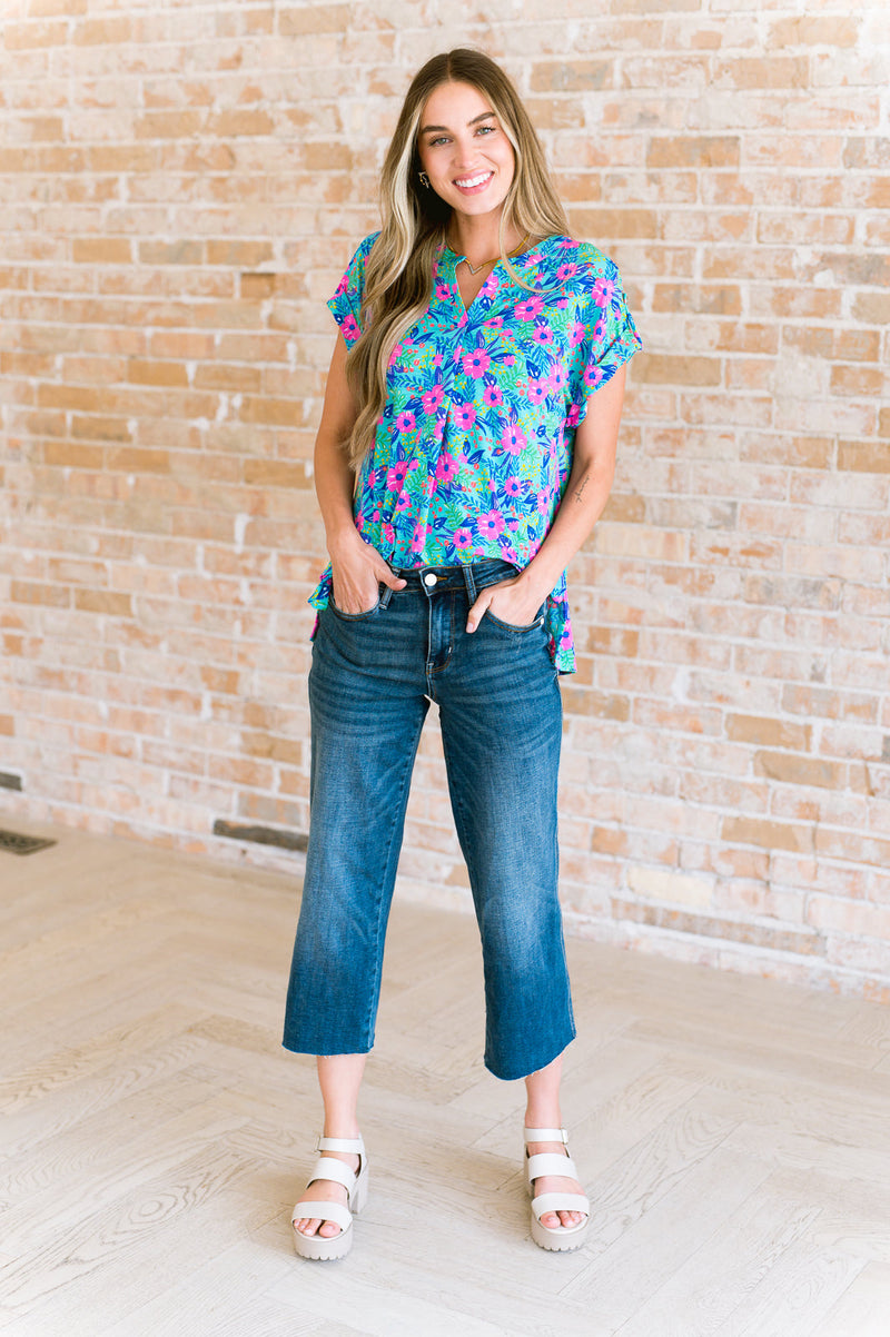 Lizzy Cap Sleeve Top in Mint and Lavender Floral