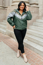 Make Your Move Windbreaker In Olive Womens
