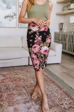 Perfectly Pristine Floral Pencil Skirt Womens