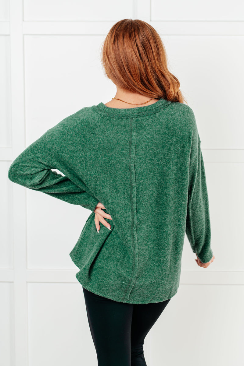 Simple Silhouette Brushed Hacci Sweater in Dark Green