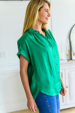 Working On Me Top In Kelly Green Womens