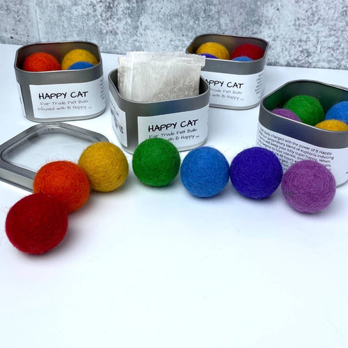 Simply B Vermont - Happy Cat Catnip Infused Felted Balls Gift Tin