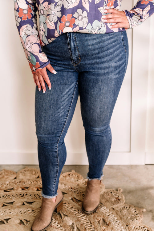 Tummy Control Frayed Hem With Side Slit Skinny Judy Blue Jeans**