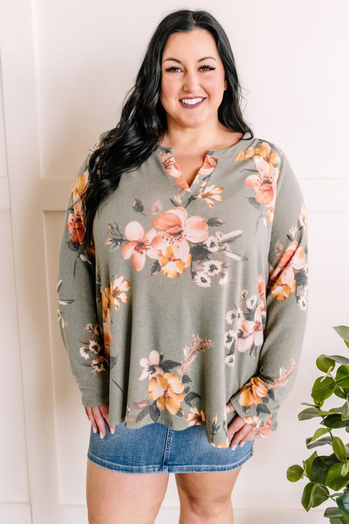 Gabby Front Cozy Long Sleeve Top In Sage Florals