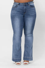 Judy Blue Mid-Rise Flare Jeans
